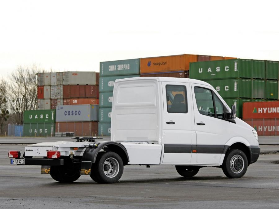  Mercedes-Benz Sprinter Double Cab Tractor 2006 года  (фото 2 из 5)